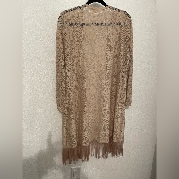 Jane And Delancey Open Front crochet floral pattern beige Sweater cardigan - Picture 4 of 5